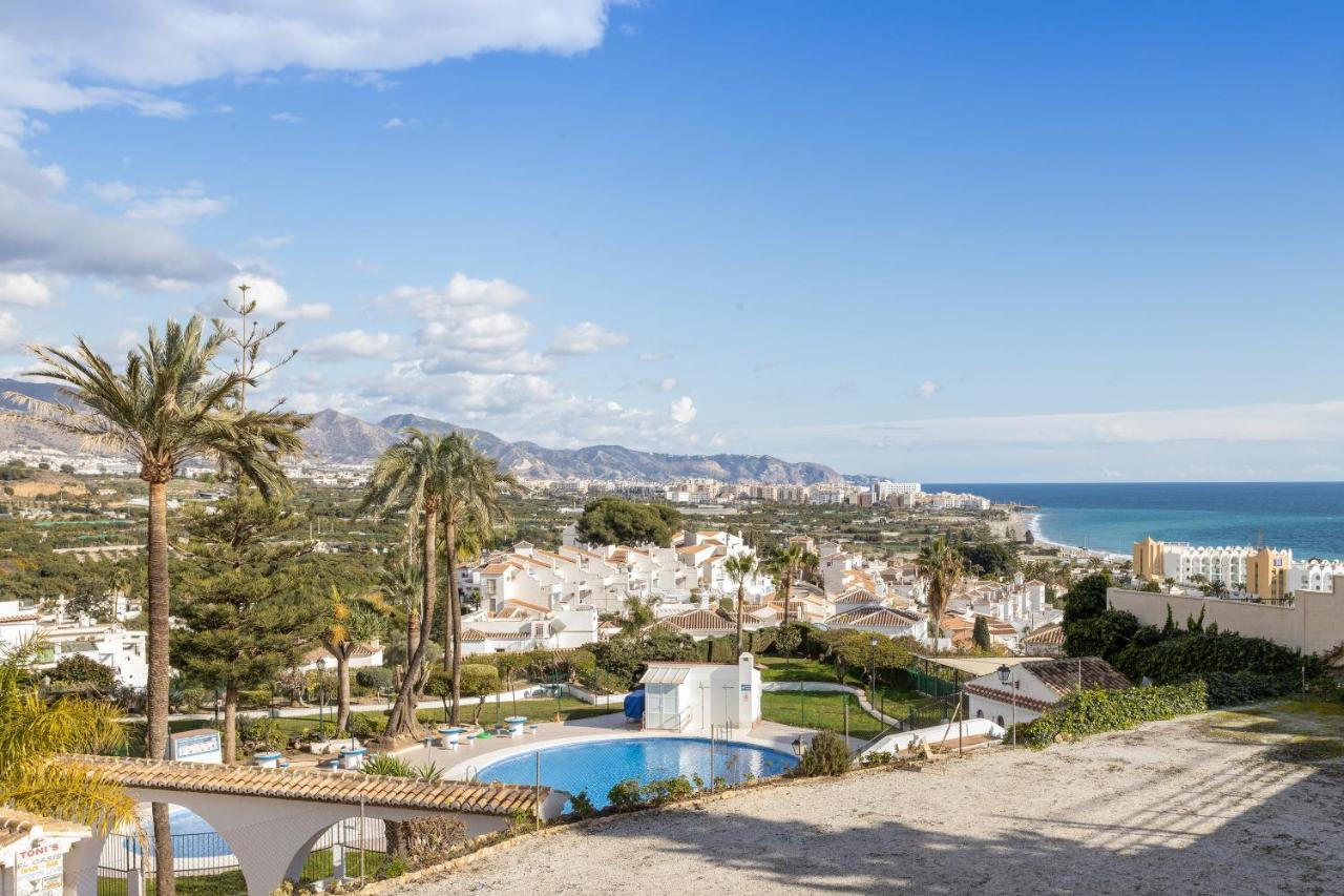 Casa Bonita-Overlooking The Sea Nerja Exterior photo